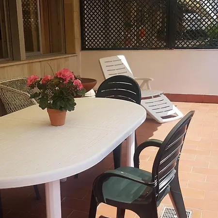 Imperiale Apartment Tirrenia Exterior photo